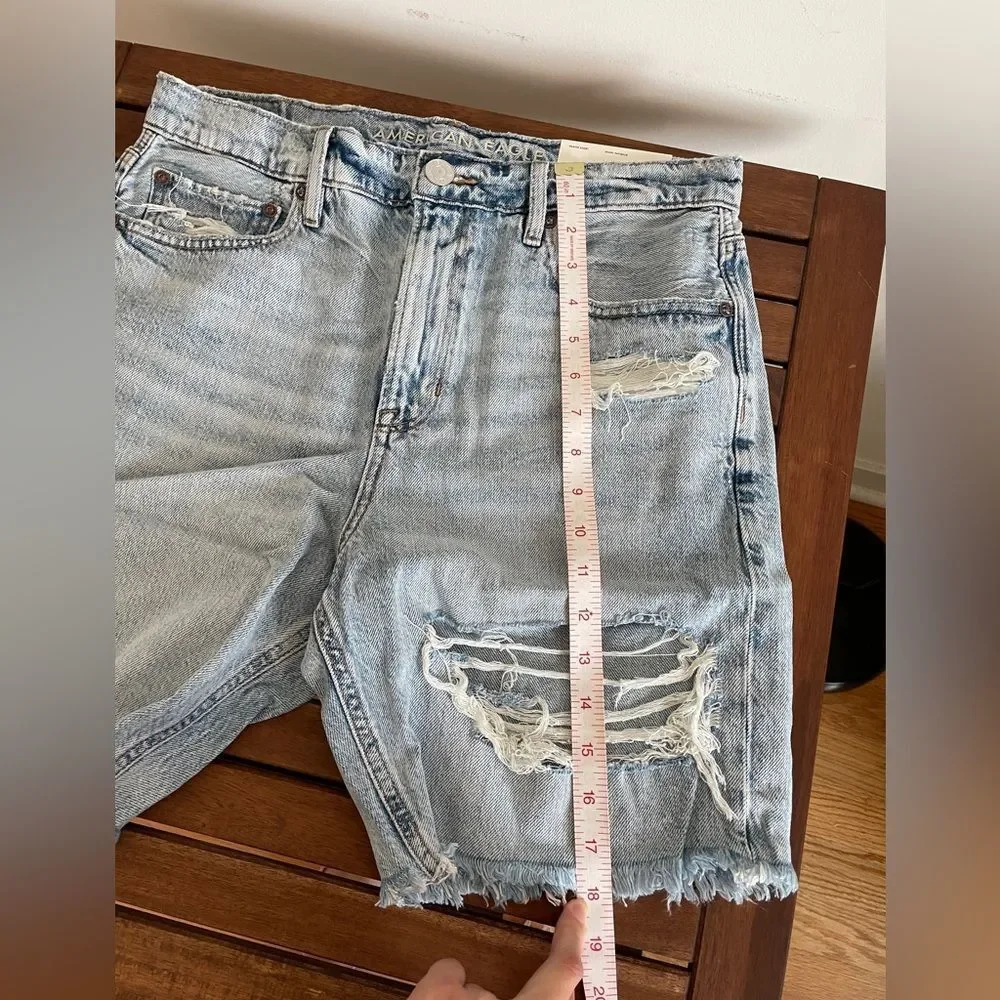 NWT American Eagle Denim Baggy Short size 6 MSRP$60
